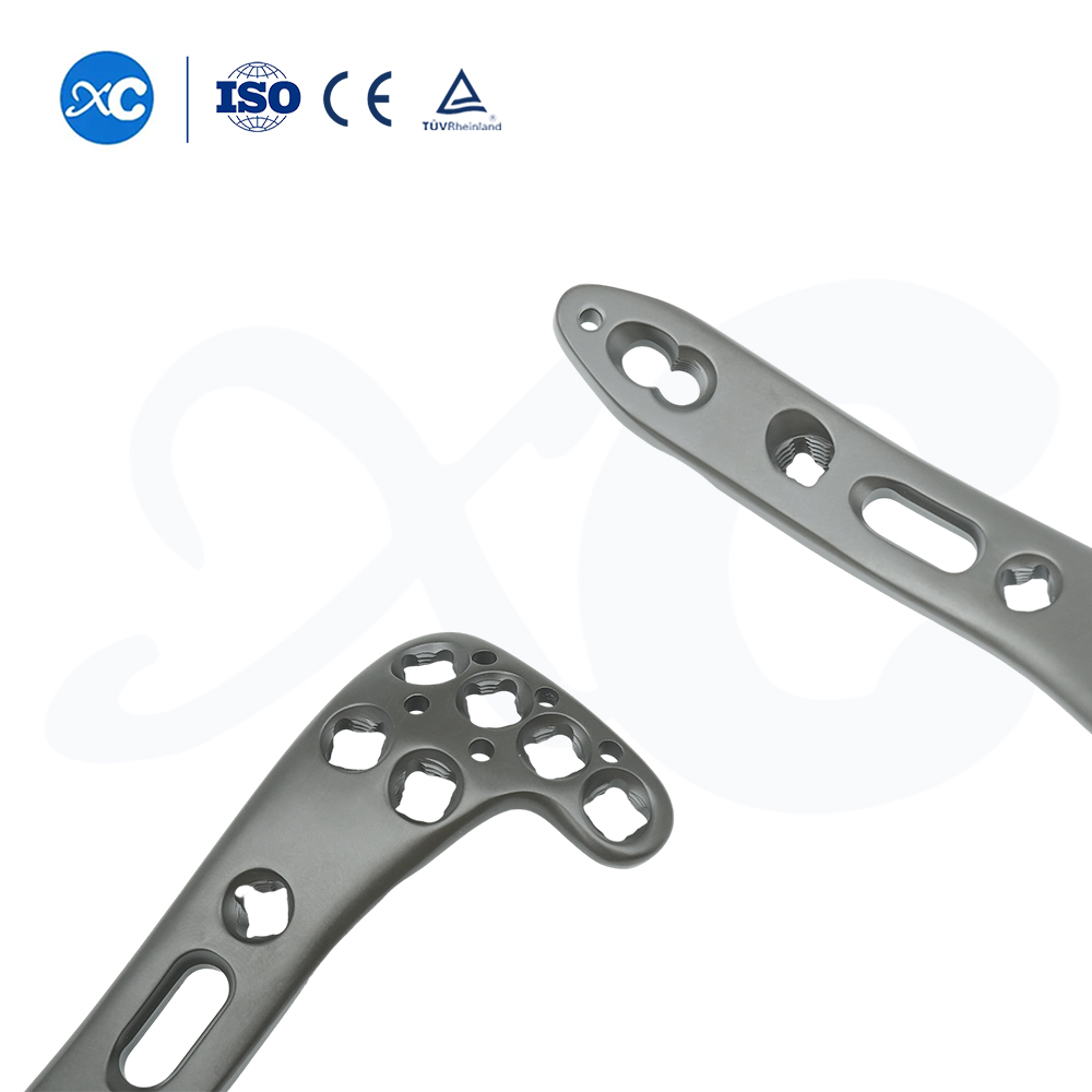 Латеральная полиаксиальная фиксирующая пластина для плато большеберцовой кости