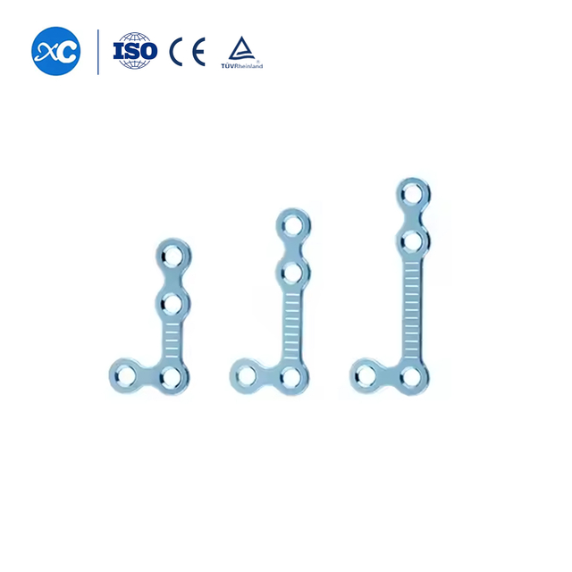 2.0 Ортогнатическая мини-пластина 90°L 